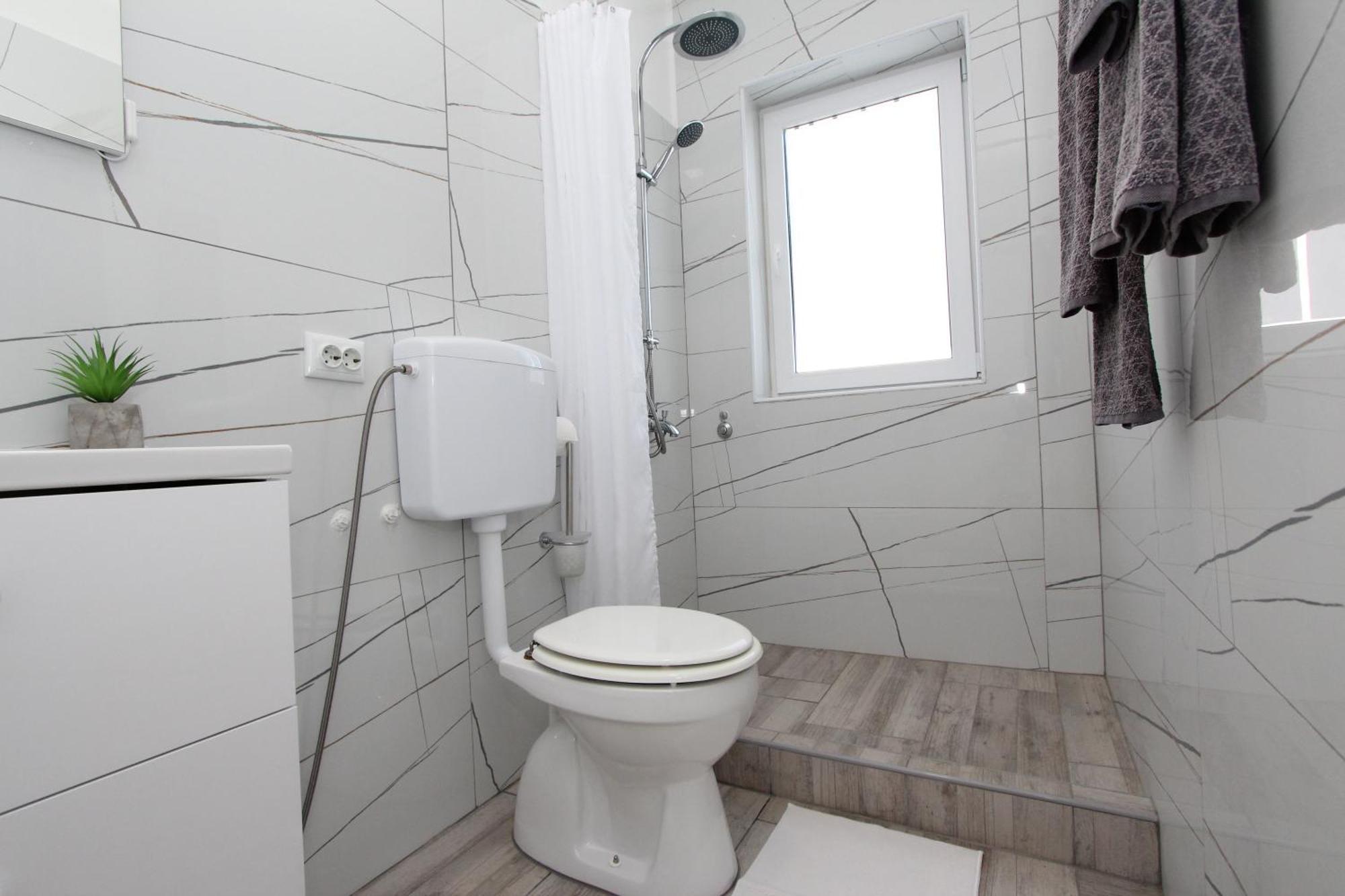 Apartments Hawaii Баньоле Екстериор снимка