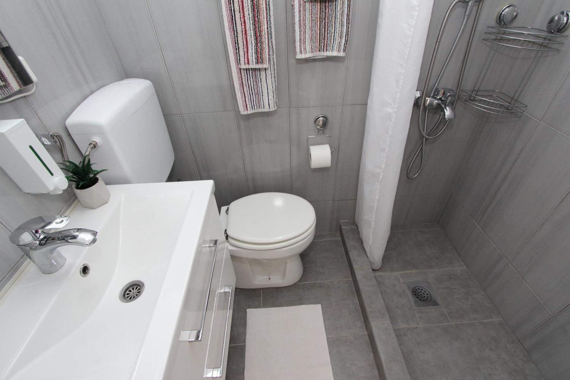 Apartments Hawaii Баньоле Екстериор снимка