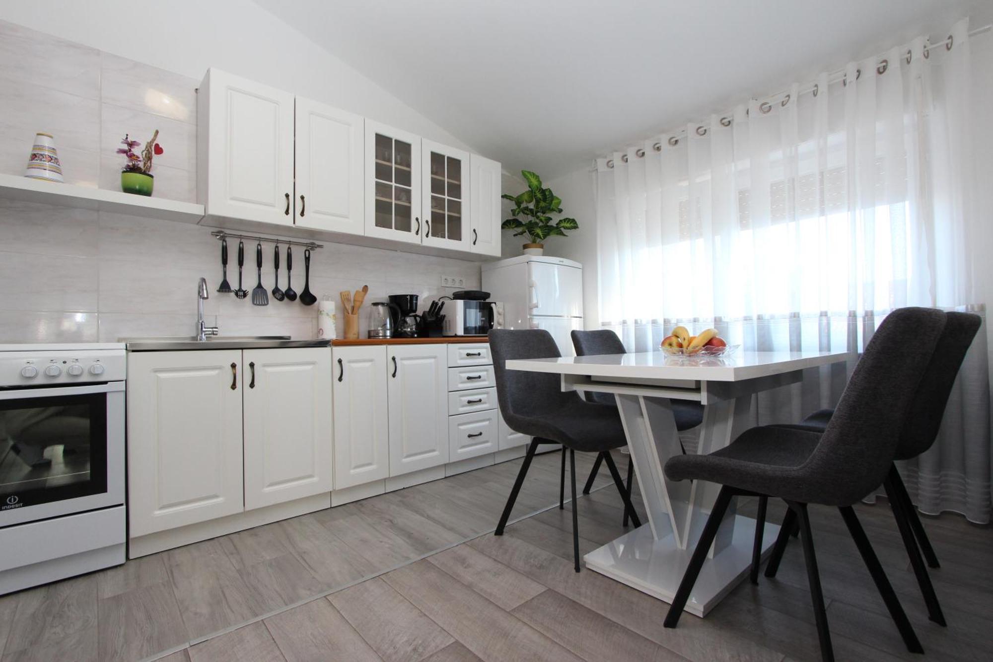 Apartments Hawaii Баньоле Екстериор снимка