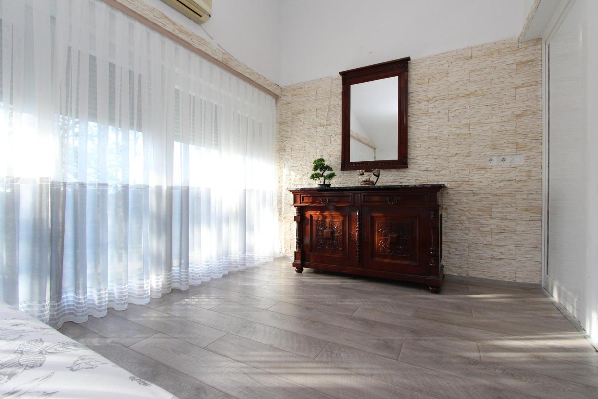Apartments Hawaii Баньоле Стая снимка