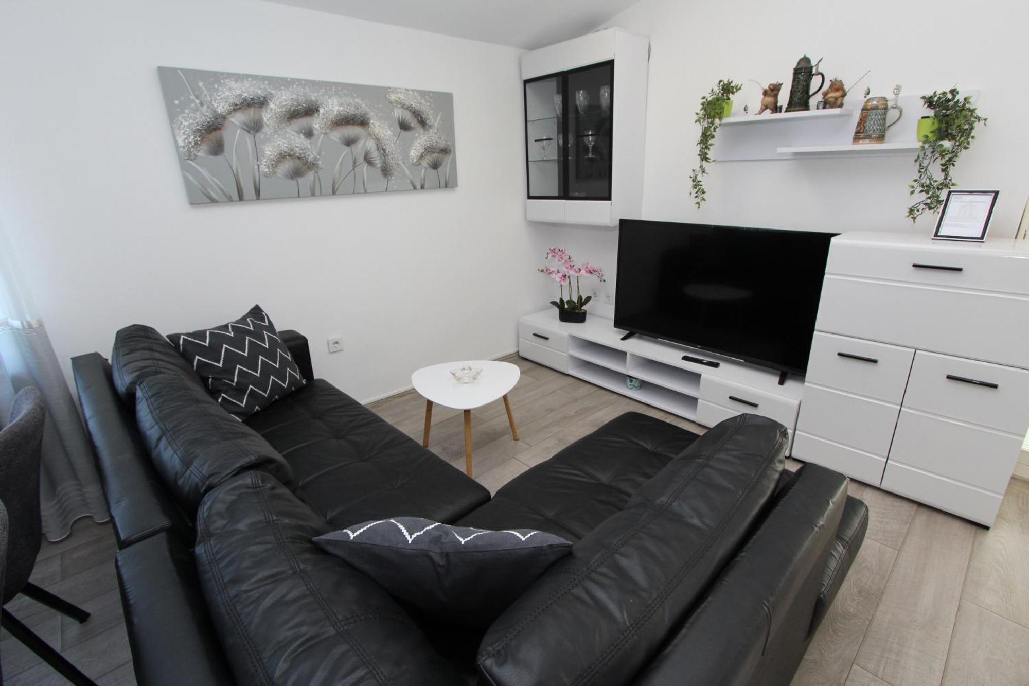 Apartments Hawaii Баньоле Екстериор снимка